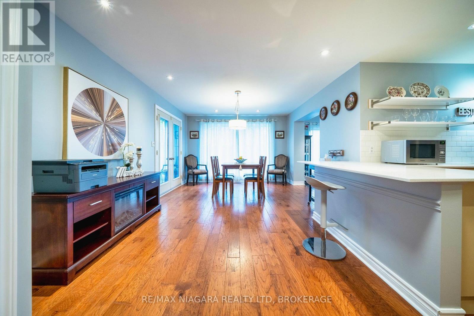 90 Mary Street, Niagara-On-The-Lake, Ontario  L0S 1J0 - Photo 12 - X12470872