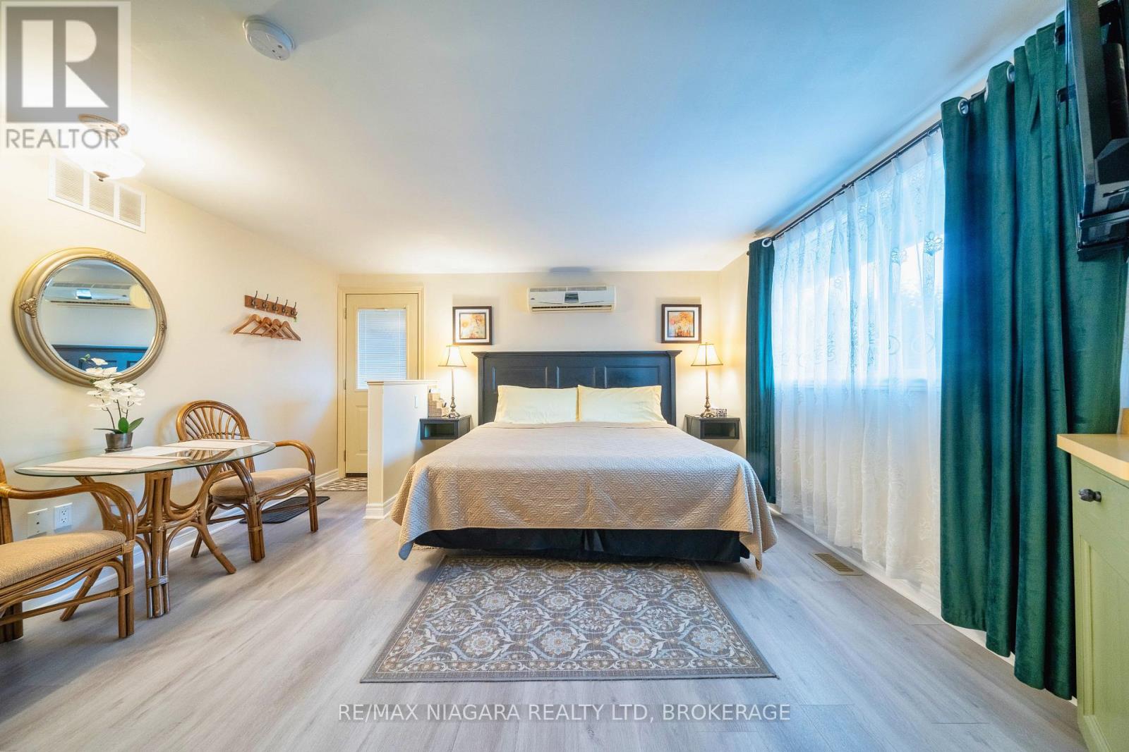 90 Mary Street, Niagara-On-The-Lake, Ontario  L0S 1J0 - Photo 23 - X12470872