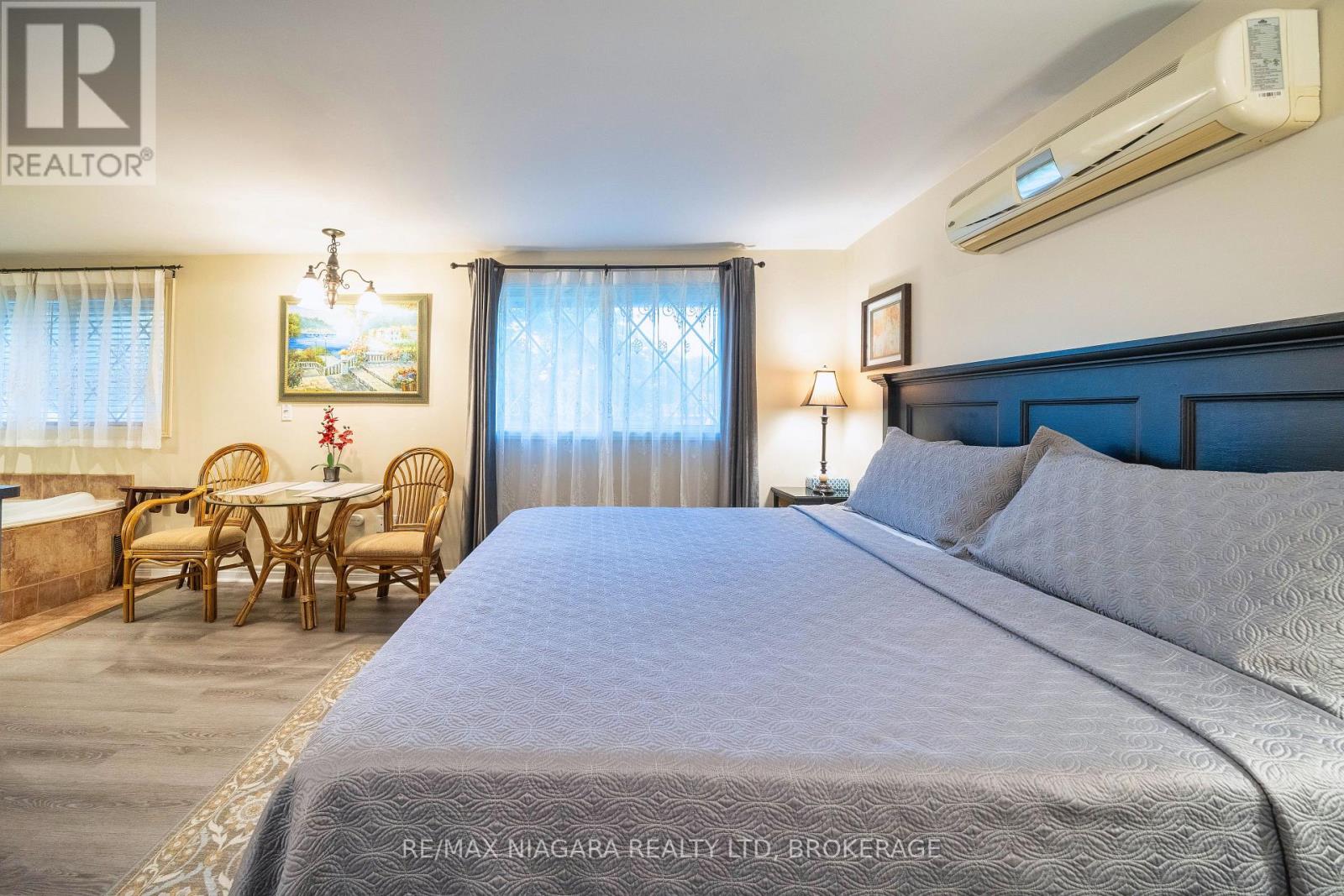 90 Mary Street, Niagara-On-The-Lake, Ontario  L0S 1J0 - Photo 30 - X12470872