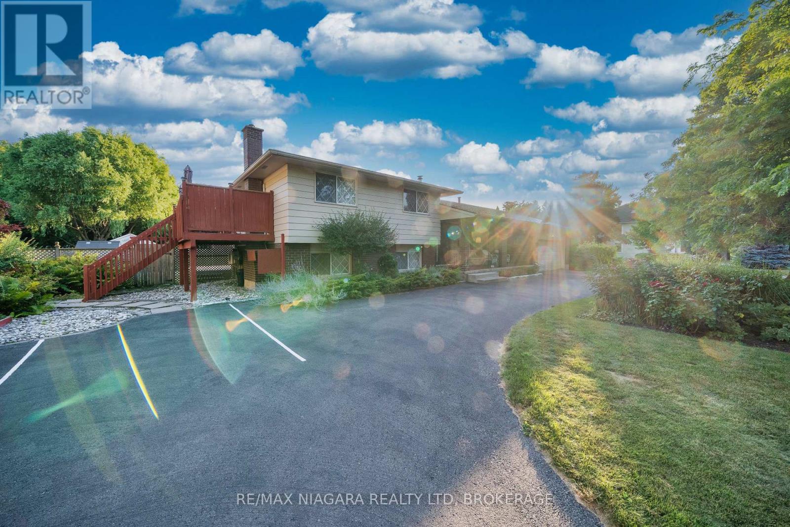 90 Mary Street, Niagara-On-The-Lake, Ontario  L0S 1J0 - Photo 4 - X12470872