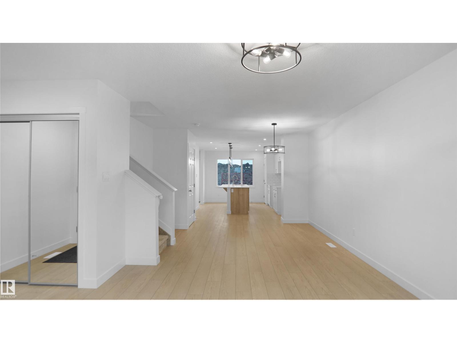 20915 16 Av Nw, Edmonton, Alberta  T6M 3E7 - Photo 5 - E4444578