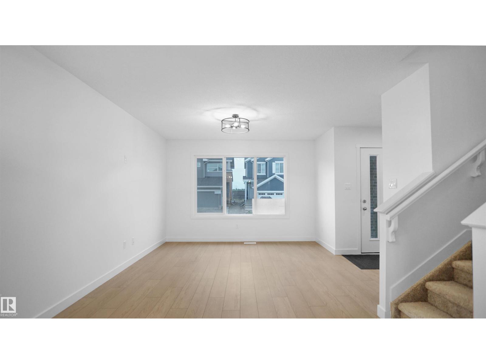 20915 16 Av Nw, Edmonton, Alberta  T6M 3E7 - Photo 3 - E4444578