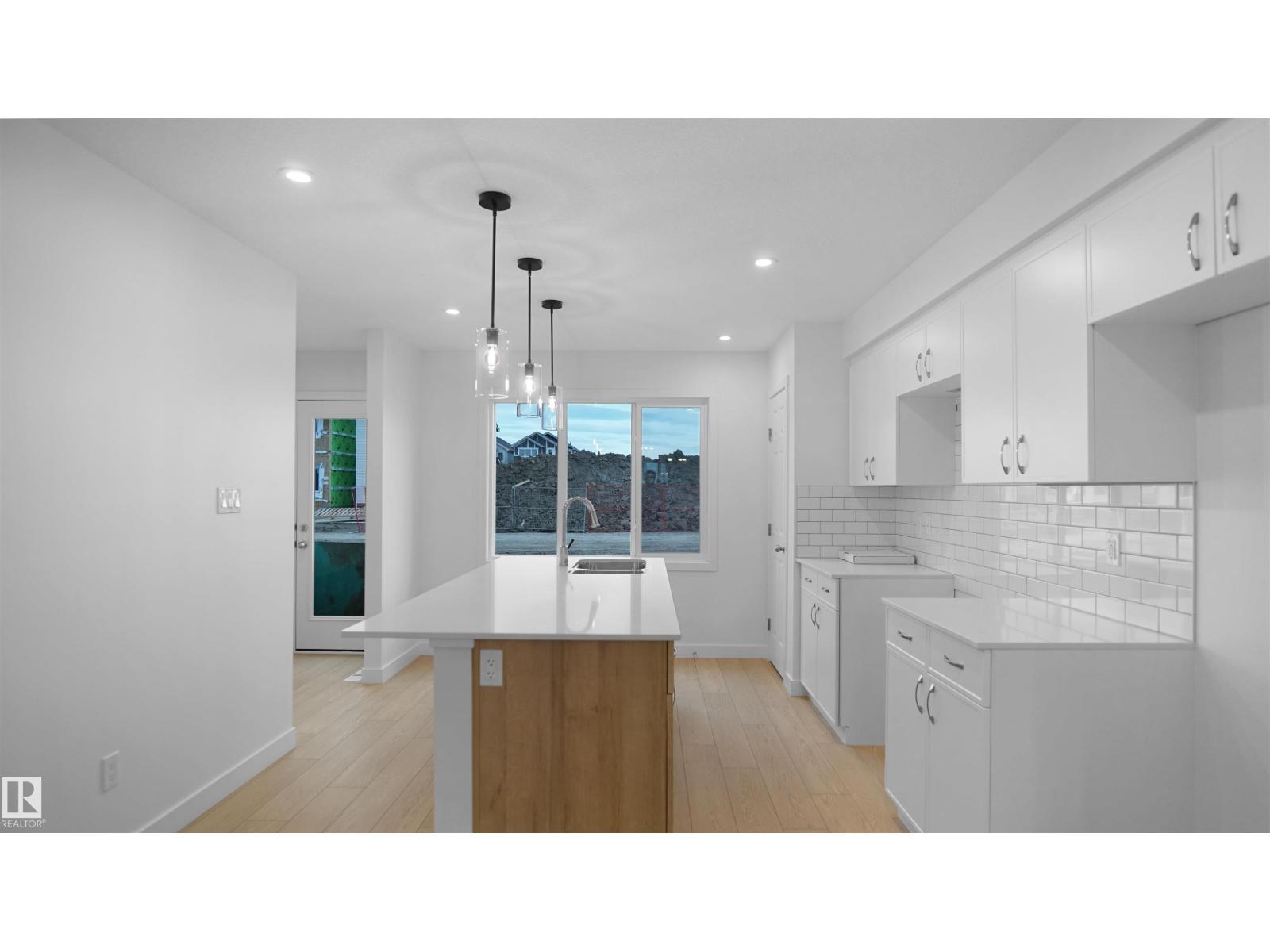 20915 16 Av Nw, Edmonton, Alberta  T6M 3E7 - Photo 9 - E4444578