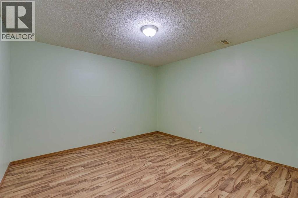8 Mist Road, High River, Alberta  T1V 1C4 - Photo 27 - A2264464