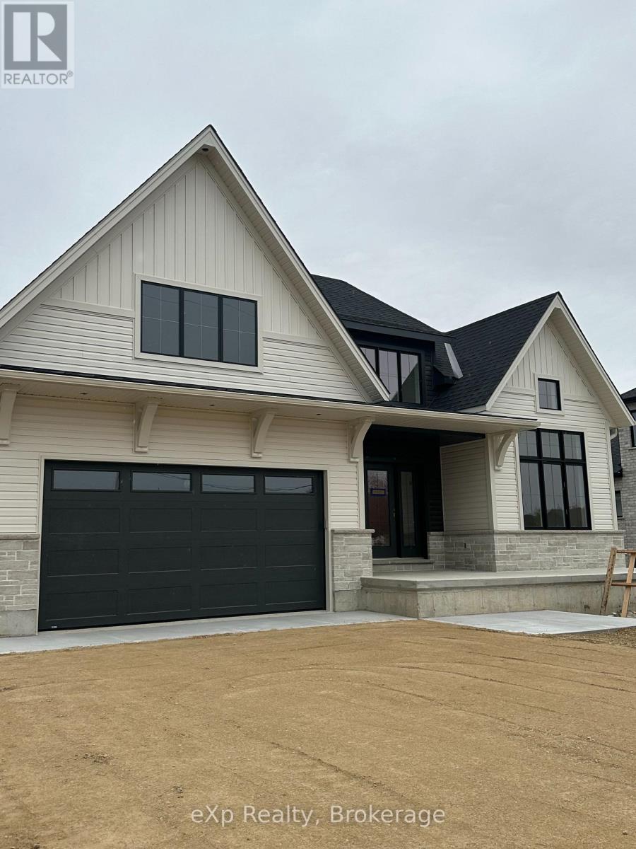 1036 WALTON AVENUE N, North Perth, Ontario