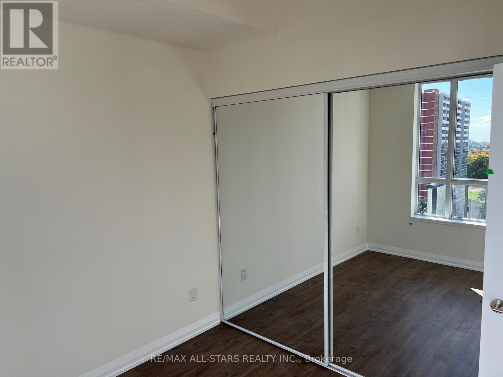 1108 - 3260 Sheppard Avenue E, Toronto, Ontario  M1T 3K3 - Photo 4 - E12470814