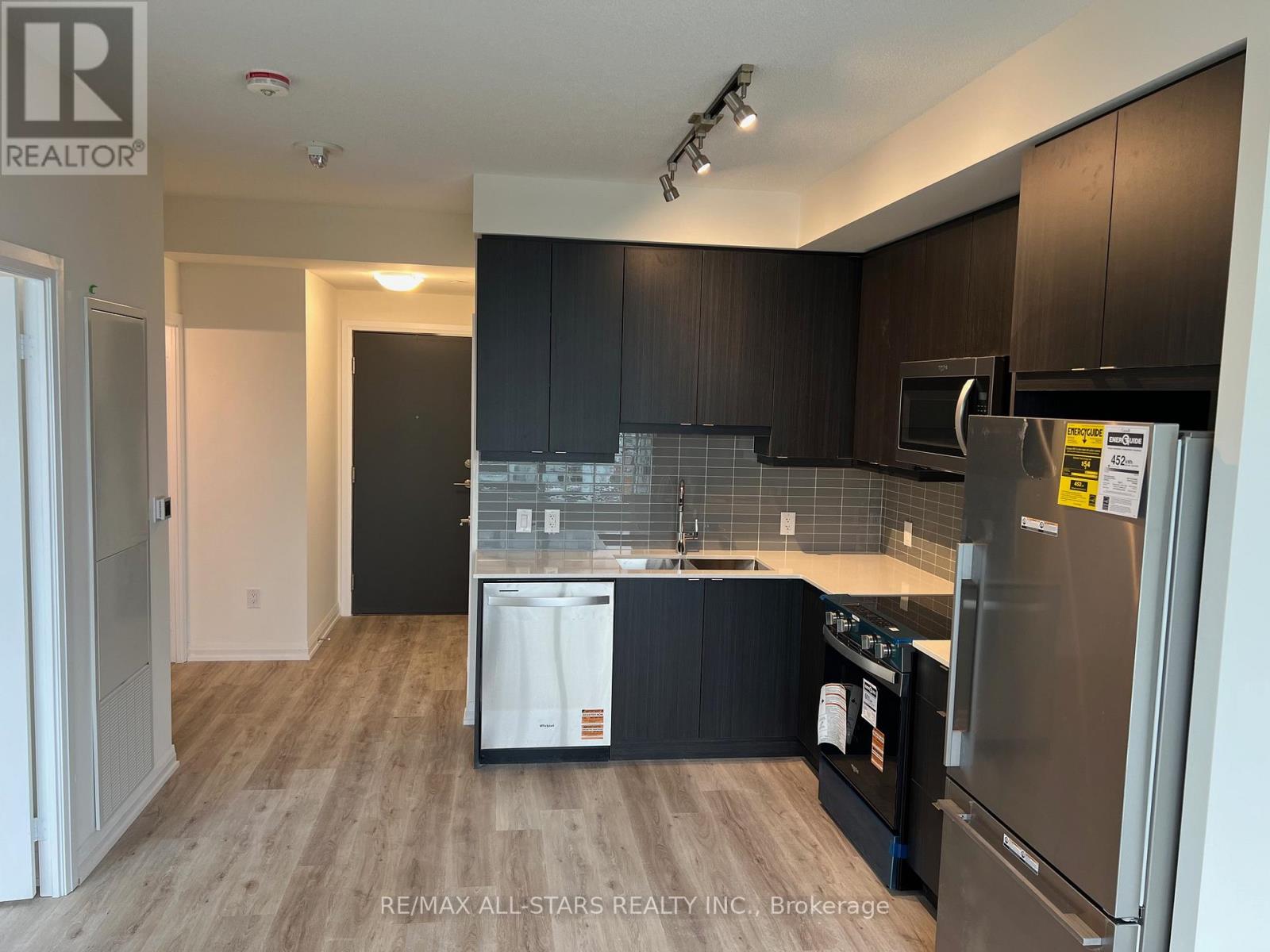 1610 - 3260 Sheppard Avenue E, Toronto, Ontario  M1T 3K3 - Photo 3 - E12470833