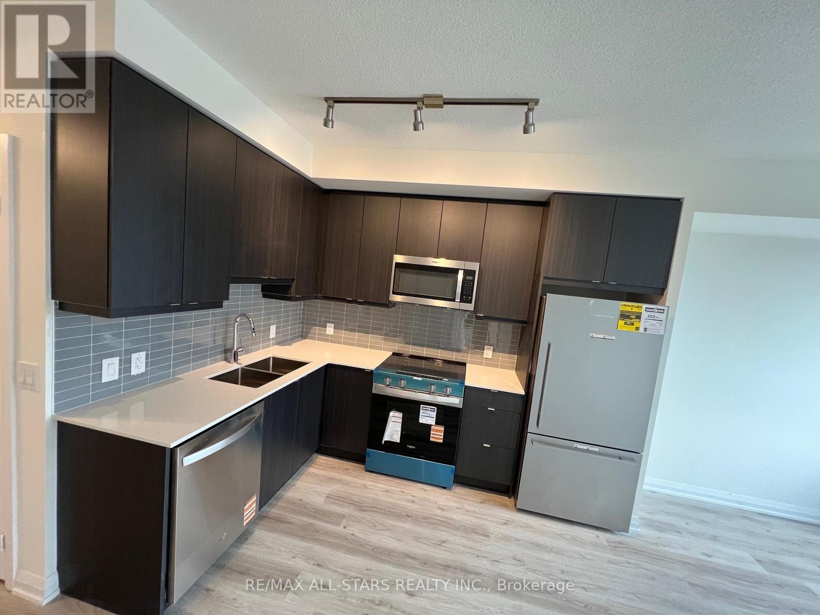 1610 - 3260 SHEPPARD AVENUE E, Toronto, Ontario