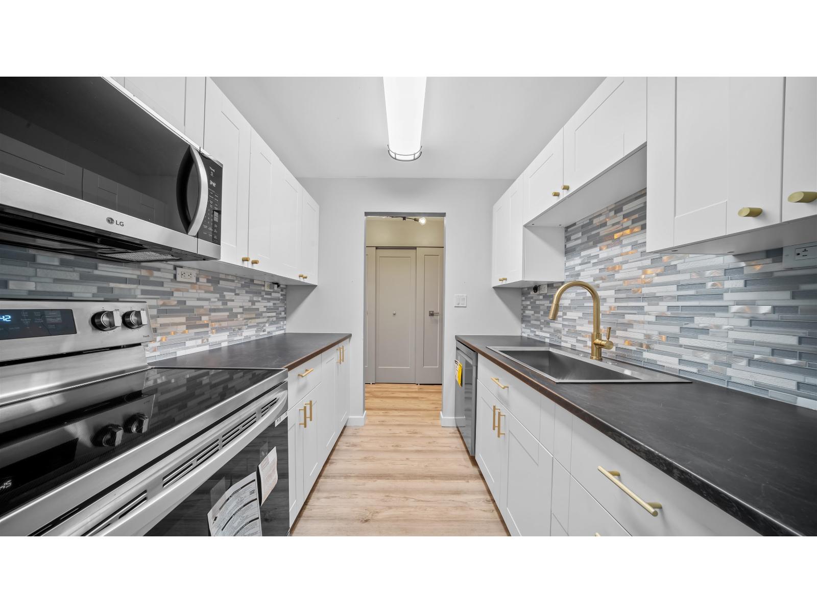 205 13530 Hilton Road, Surrey, British Columbia  V3R 5J4 - Photo 7 - R3059057