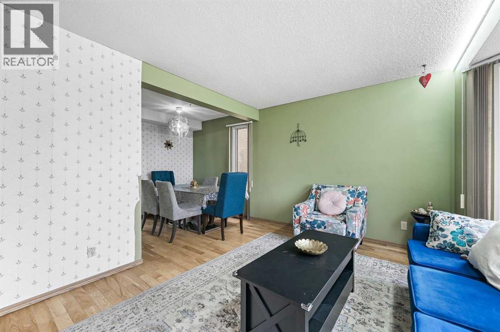 24 Laguna Close Ne, Calgary, Alberta  T1Y 6V1 - Photo 4 - A2261056