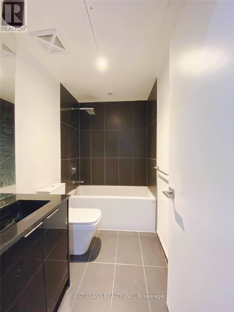 2808 - 70 Temperance Street, Toronto, Ontario  M5H 0B1 - Photo 16 - C12470875