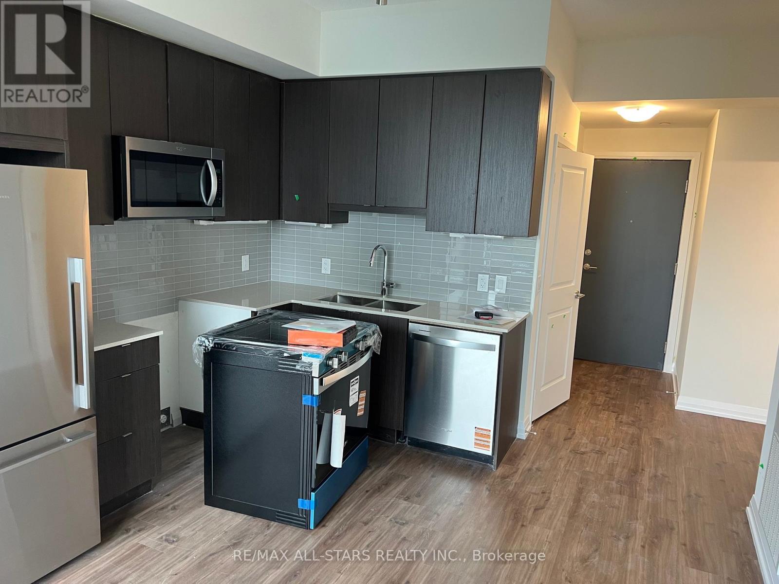 1101 - 3260 Sheppard Avenue E, Toronto, Ontario  M1T 3K3 - Photo 1 - E12470842