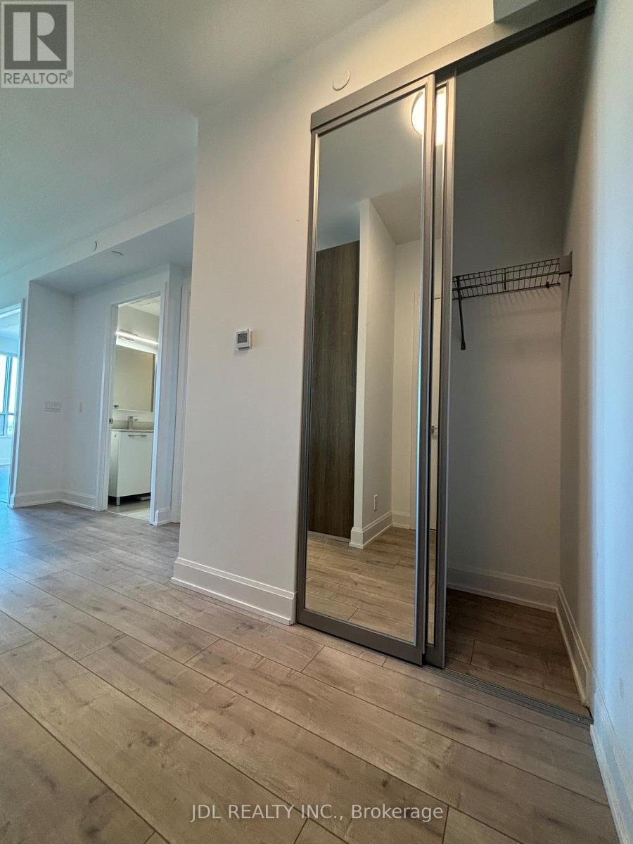 911 - 38 Water Walk Drive, Markham, Ontario  L3R 6M8 - Photo 5 - N12470866