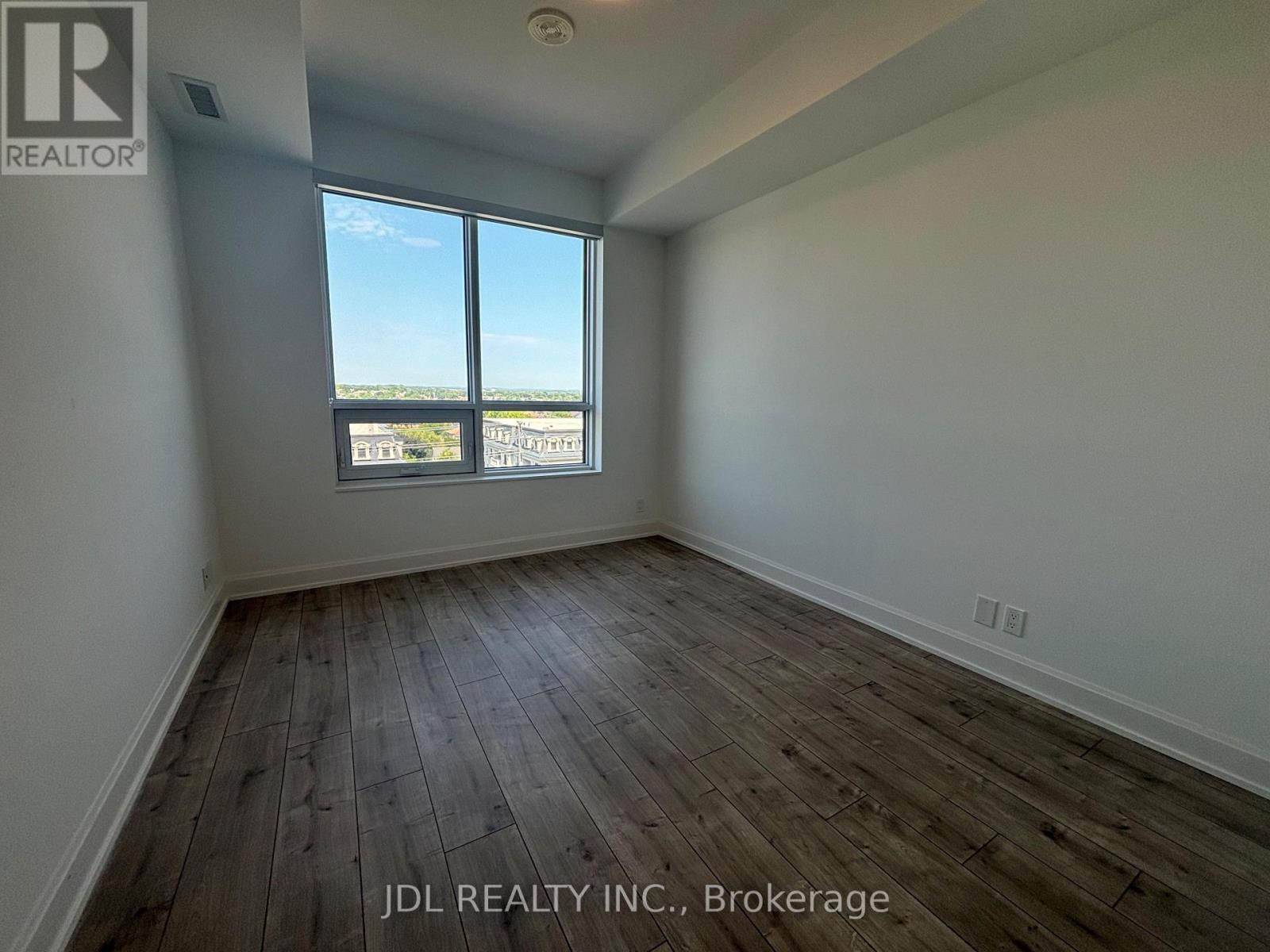 911 - 38 Water Walk Drive, Markham, Ontario  L3R 6M8 - Photo 7 - N12470866