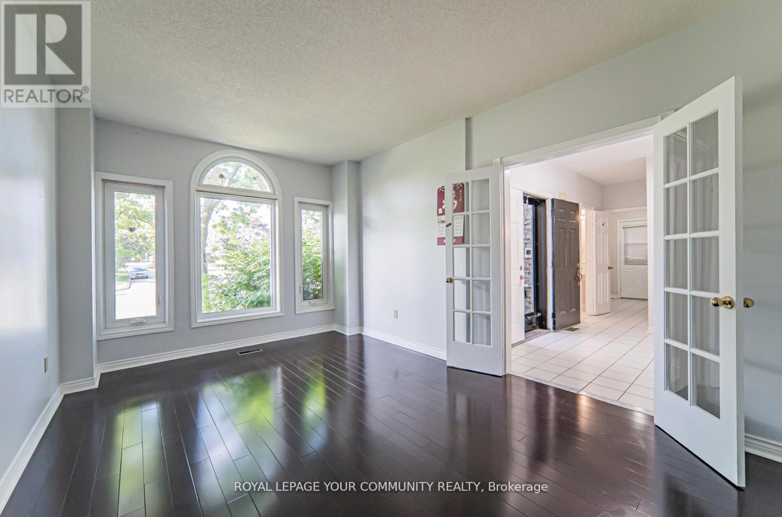 147 John Button Boulevard, Markham, Ontario  L3R 9G2 - Photo 3 - N12470871