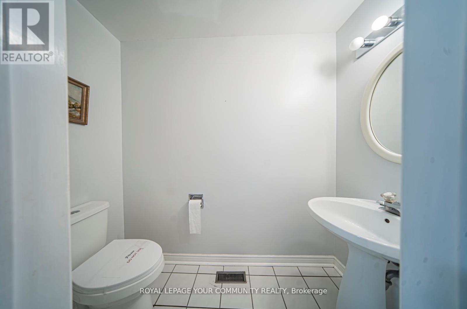 147 John Button Boulevard, Markham, Ontario  L3R 9G2 - Photo 8 - N12470871