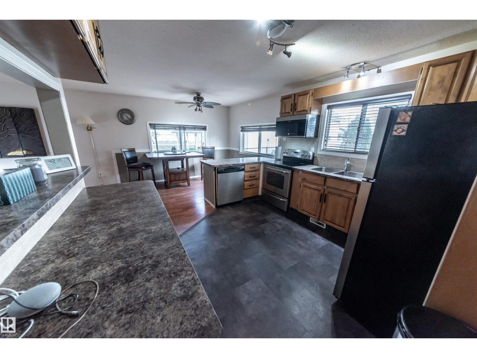 5021 Lakeview, Rural Lac Ste. Anne County, Alberta  T0E 0A0 - Photo 29 - E4462750