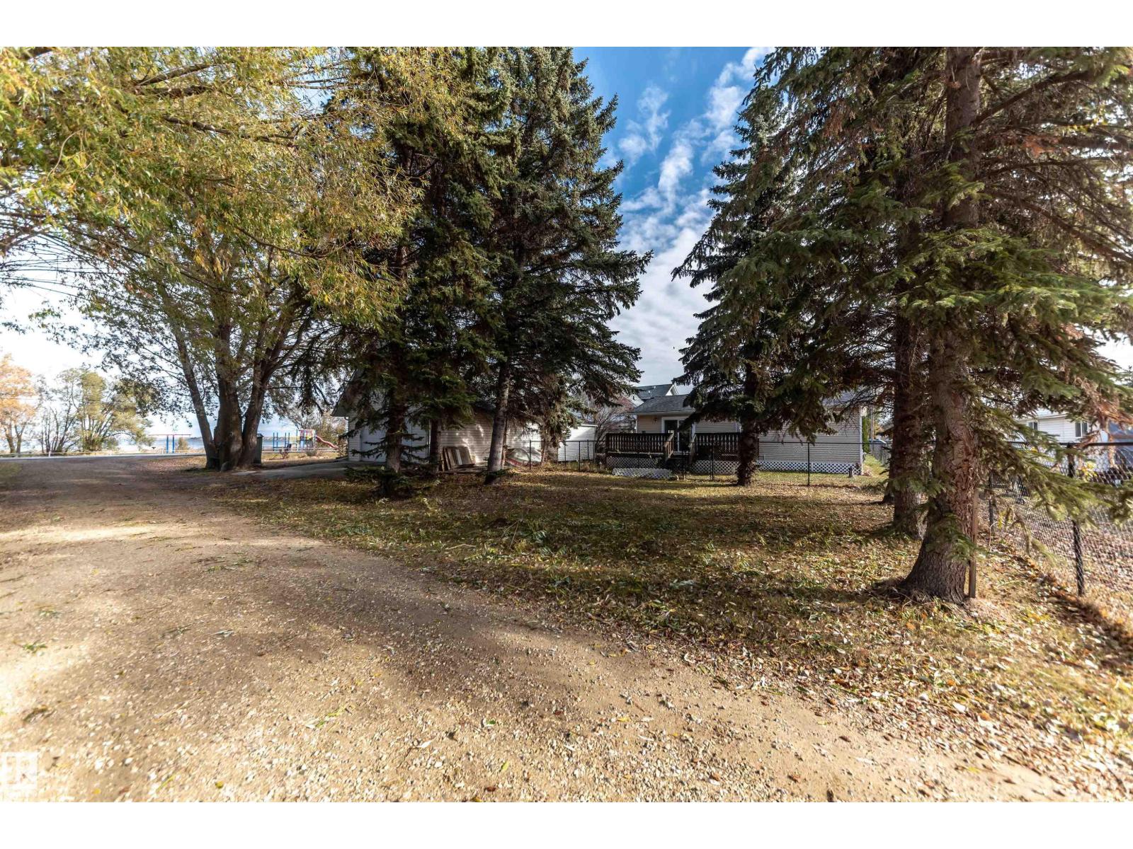 5021 Lakeview, Rural Lac Ste. Anne County, Alberta  T0E 0A0 - Photo 15 - E4462750