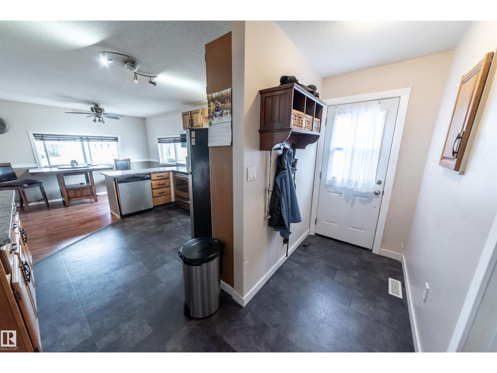 5021 Lakeview, Rural Lac Ste. Anne County, Alberta  T0E 0A0 - Photo 19 - E4462750