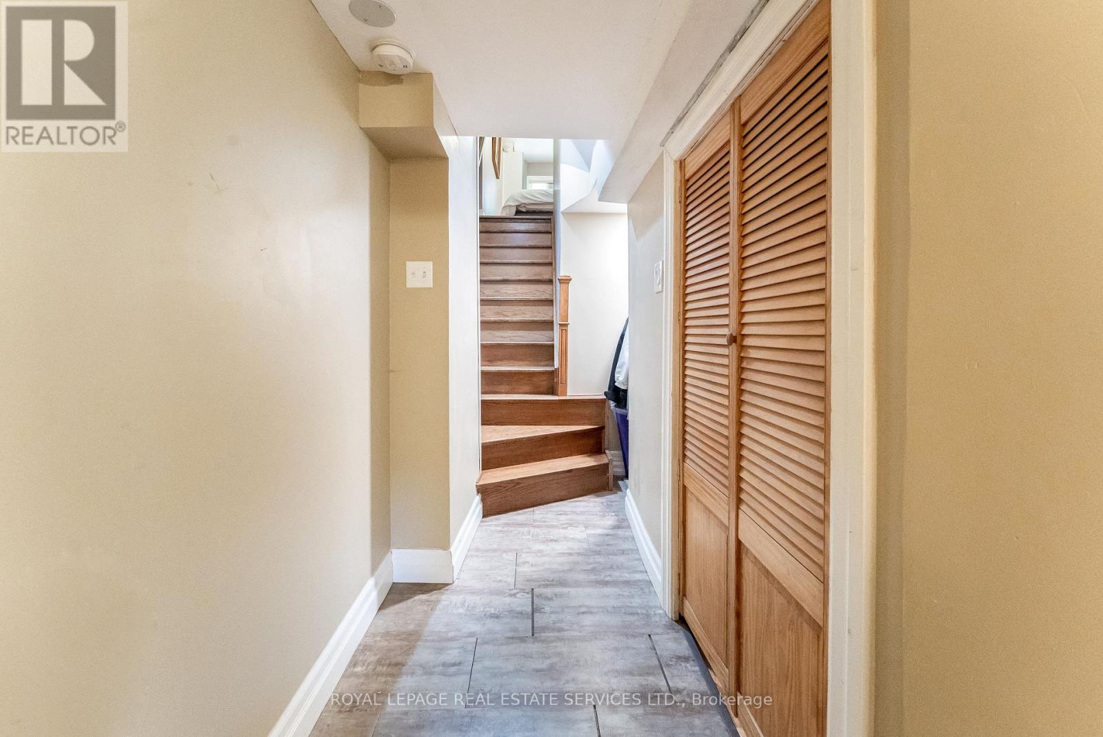 150 Stanley Avenue, Toronto, Ontario  M8V 1N9 - Photo 33 - W12470870