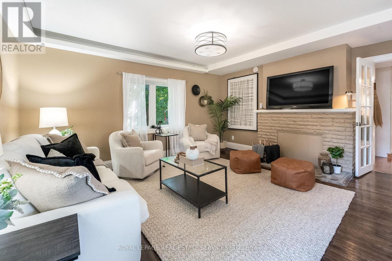 150 Stanley Avenue, Toronto, Ontario  M8V 1N9 - Photo 4 - W12470870