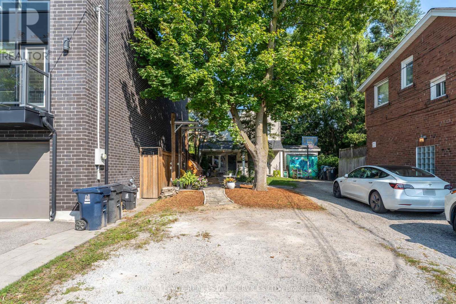 150 Stanley Avenue, Toronto, Ontario  M8V 1N9 - Photo 45 - W12470870