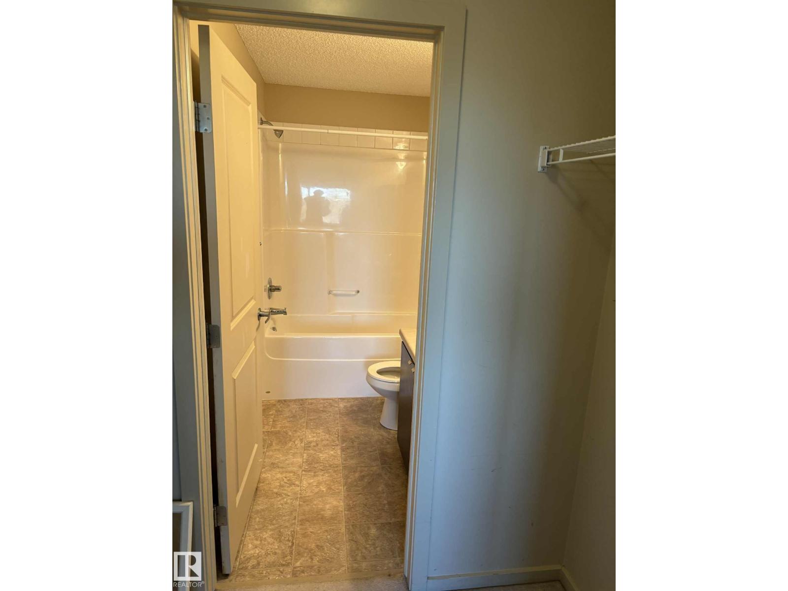 #351 1196 Hyndman Rd Nw, Edmonton, Alberta  T5A 0X8 - Photo 5 - E4462752