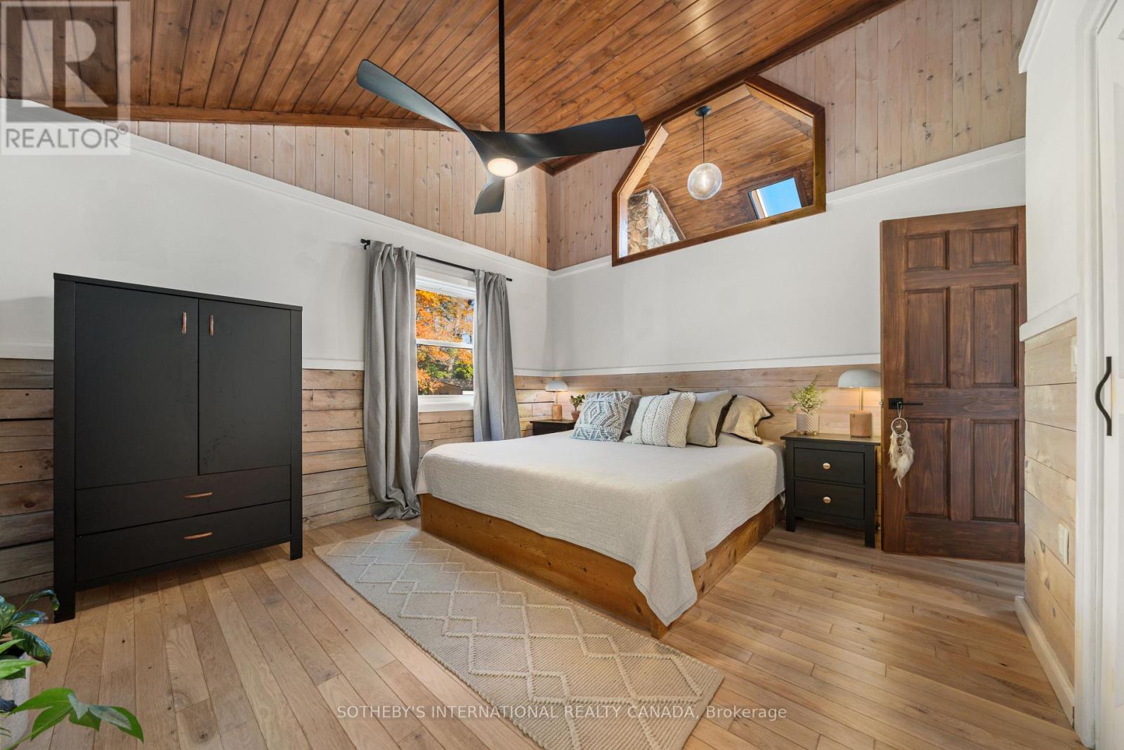 220 Easterbrook Road S, Prince Edward County, Ontario  K0K 2P0 - Photo 14 - X12469470