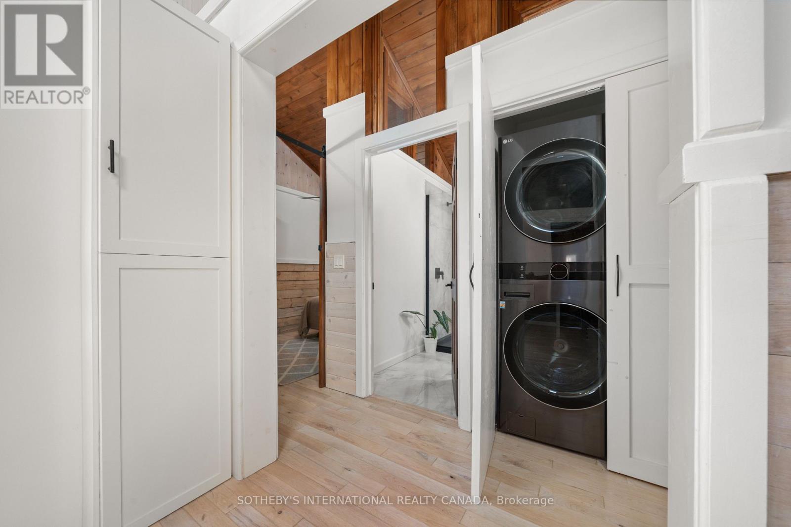 220 Easterbrook Road S, Prince Edward County, Ontario  K0K 2P0 - Photo 16 - X12469470