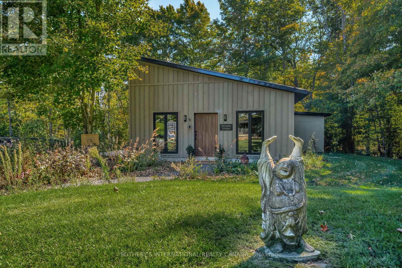 220 Easterbrook Road S, Prince Edward County, Ontario  K0K 2P0 - Photo 29 - X12469470