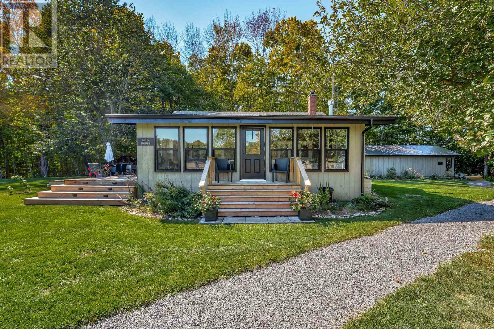 220 Easterbrook Road S, Prince Edward County, Ontario  K0K 2P0 - Photo 4 - X12469470