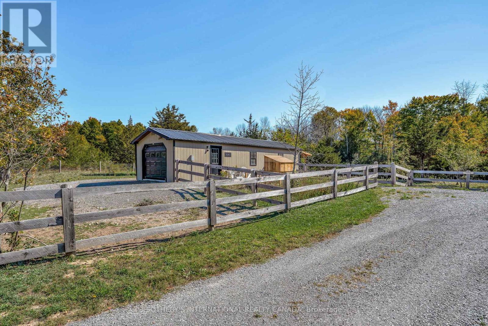 220 Easterbrook Road S, Prince Edward County, Ontario  K0K 2P0 - Photo 43 - X12469470