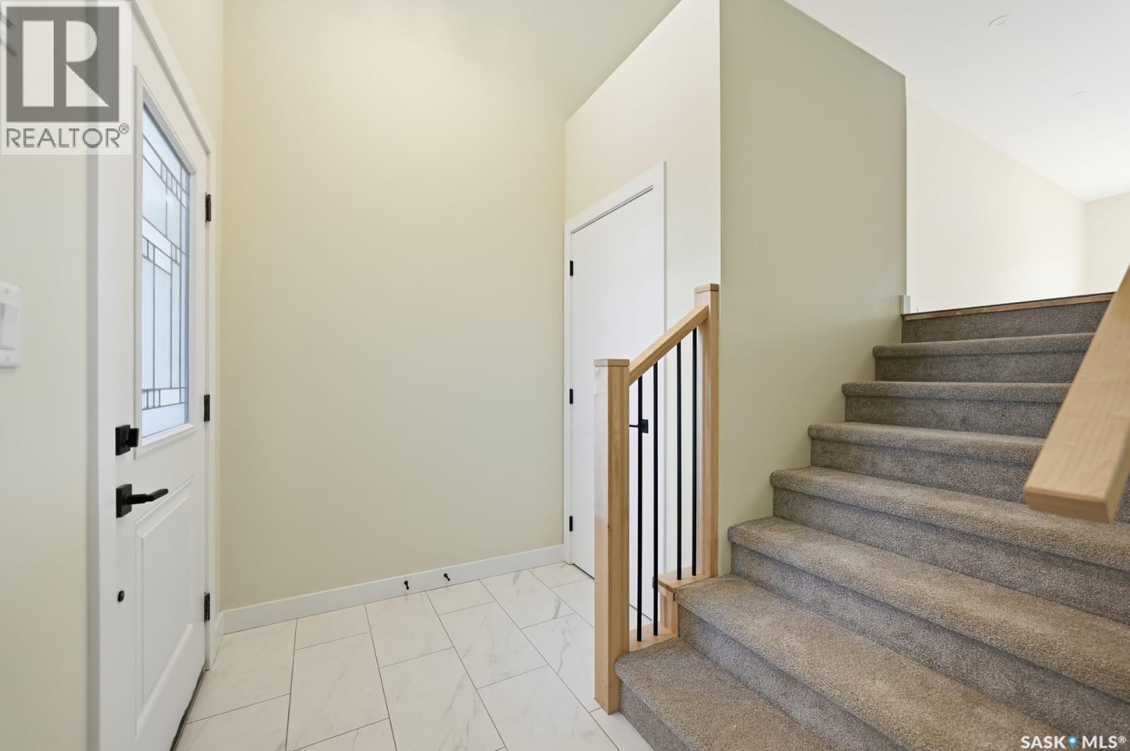 206 Sharma Lane, Saskatoon, Saskatchewan  S7K 1K7 - Photo 2 - SK000182