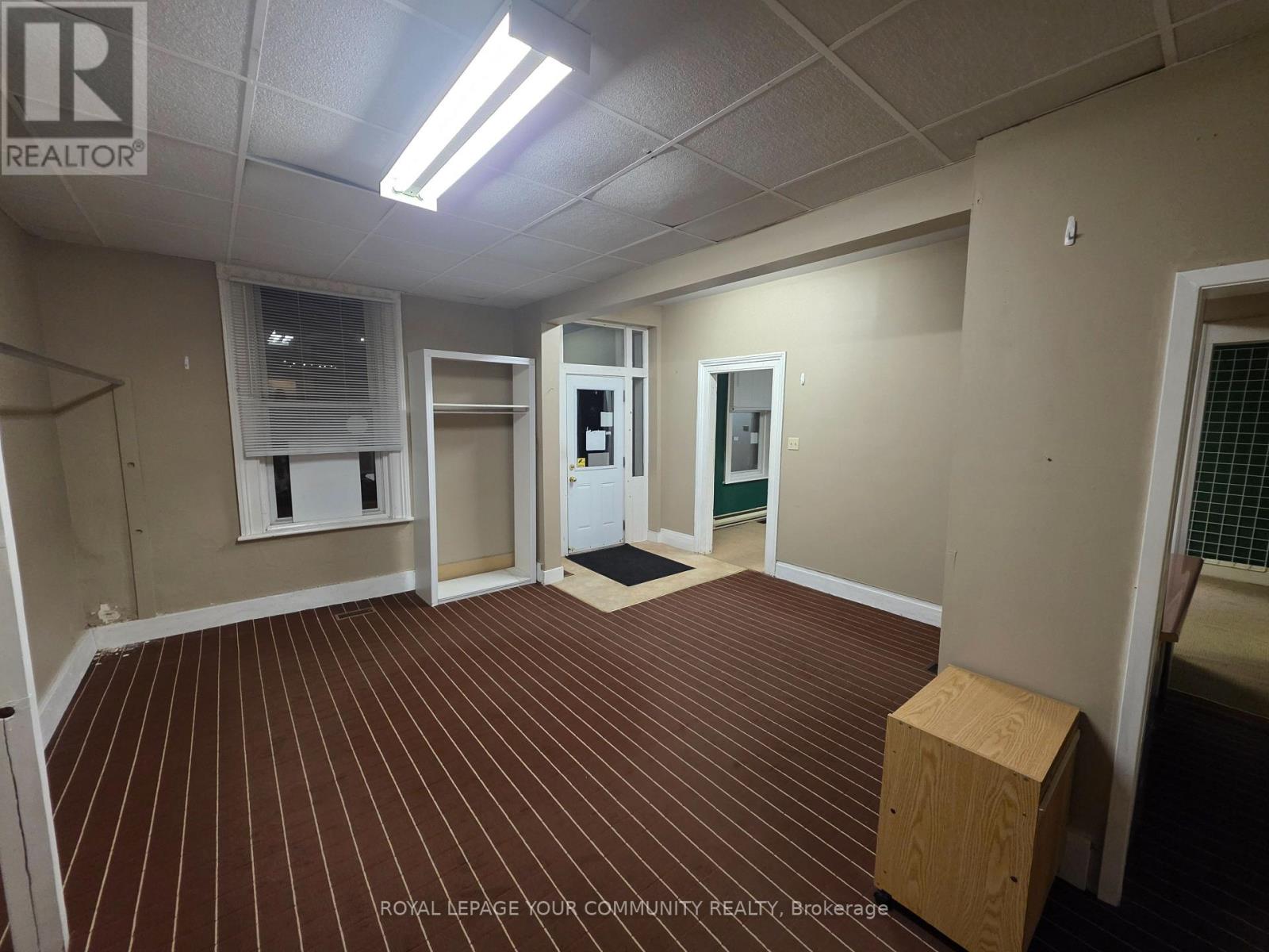 375-377 Queen Street, Peterborough Central, Ontario  K9H 3J7 - Photo 8 - X12360273