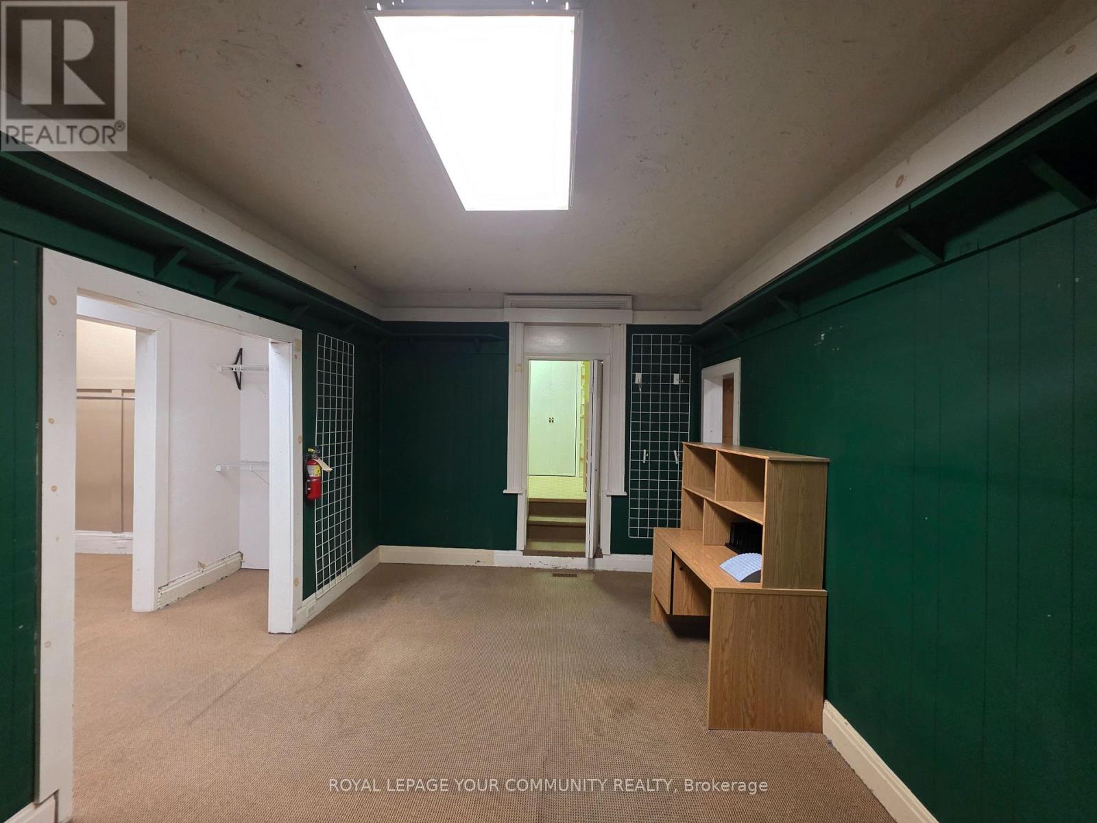 375-377 Queen Street, Peterborough Central, Ontario  K9H 3J7 - Photo 6 - X12360273
