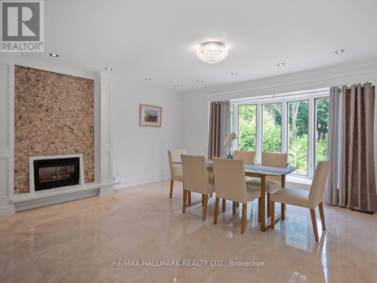 218 Northwood Drive, Toronto, Ontario  M2M 2K4 - Photo 15 - C12470880