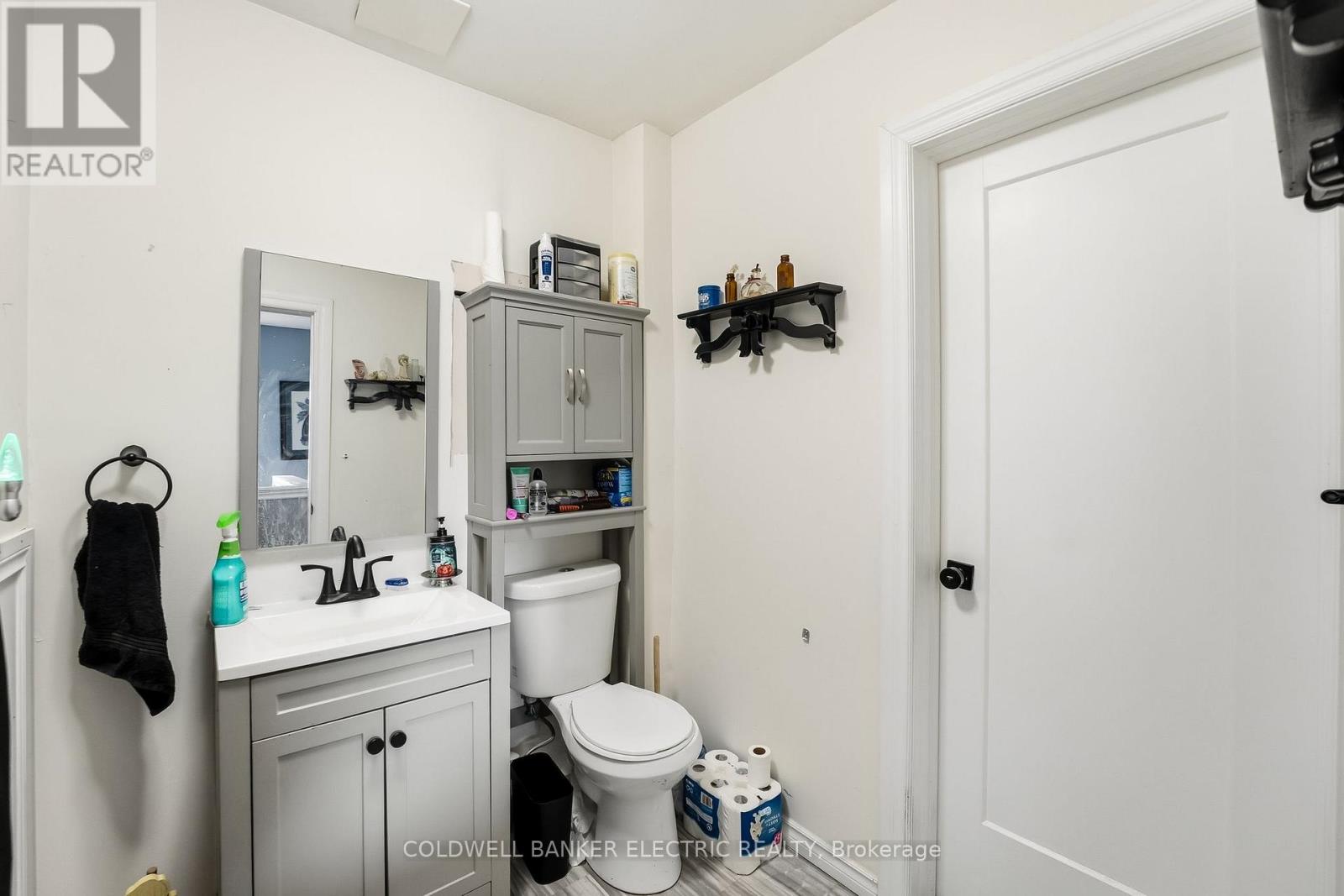 123 West Street, Quinte West, Ontario  K8V 2M4 - Photo 44 - X12470898