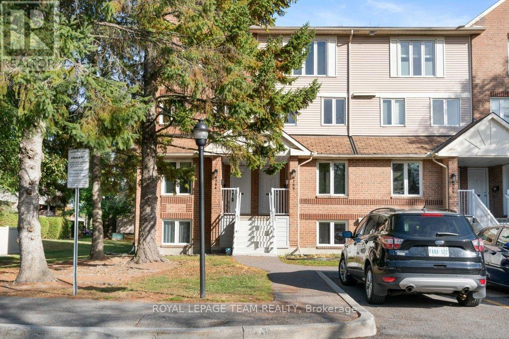 B - 6754 Jeanne D'arc Boulevard N, Ottawa, Ontario  K1C 6E9 - Photo 41 - X12470903