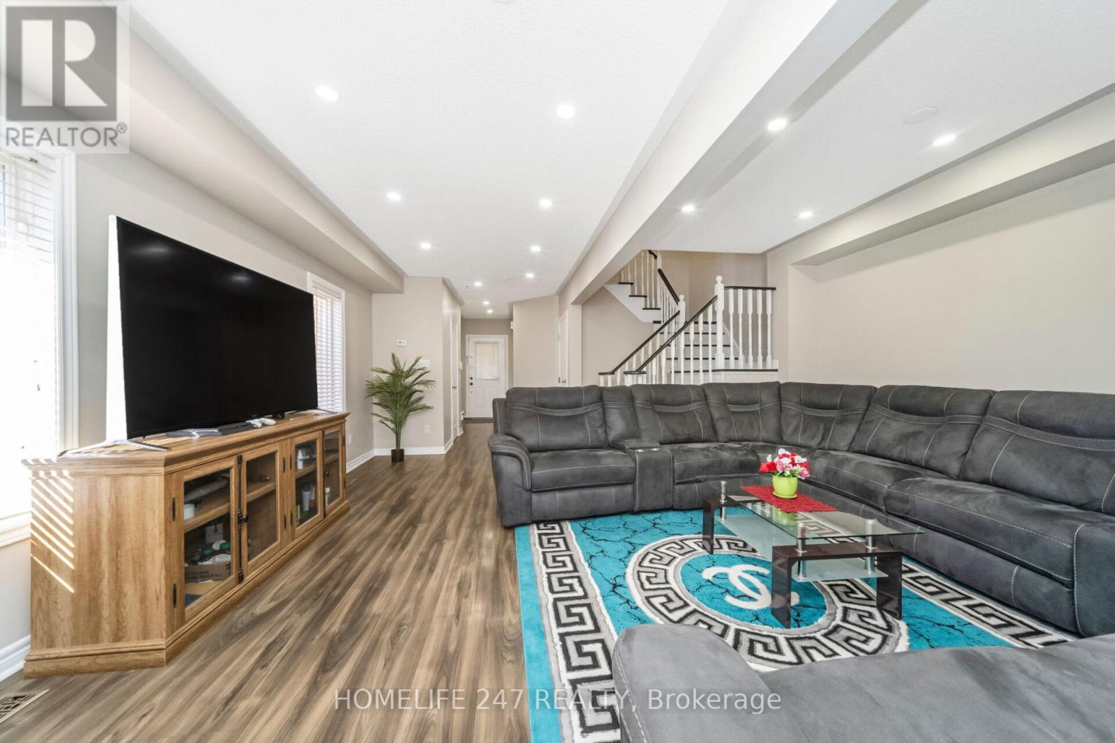 638 Madame Street, Mississauga, Ontario  L5W 1G6 - Photo 10 - W12470891