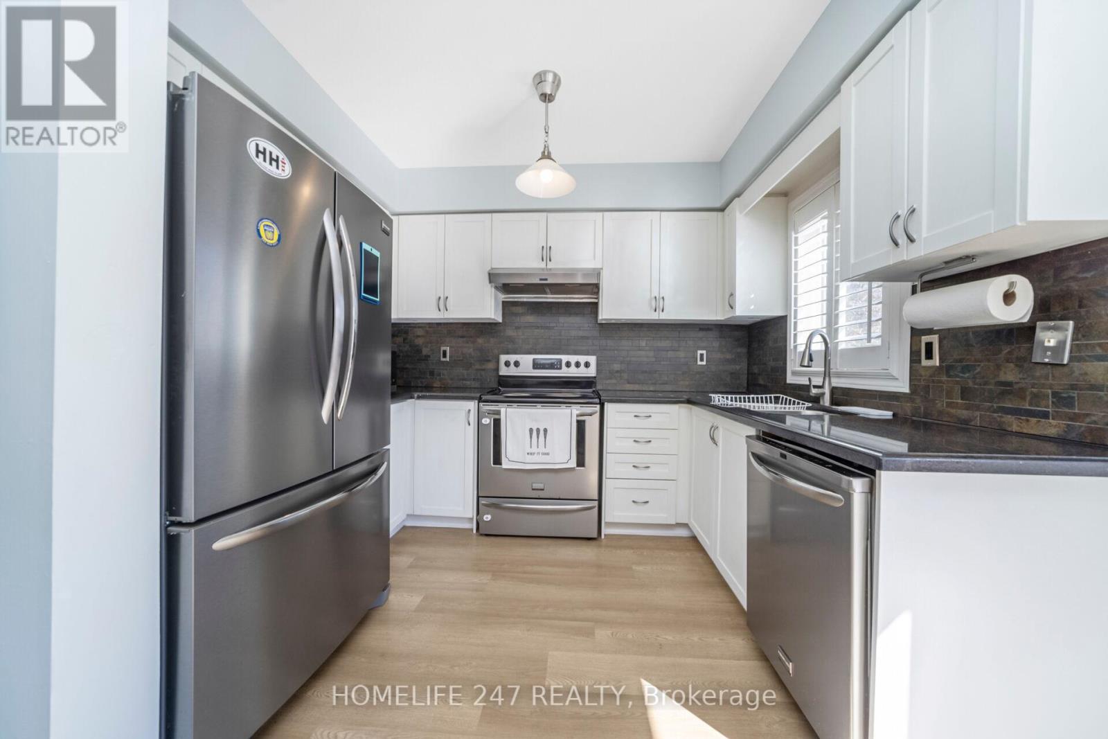 638 Madame Street, Mississauga, Ontario  L5W 1G6 - Photo 13 - W12470891