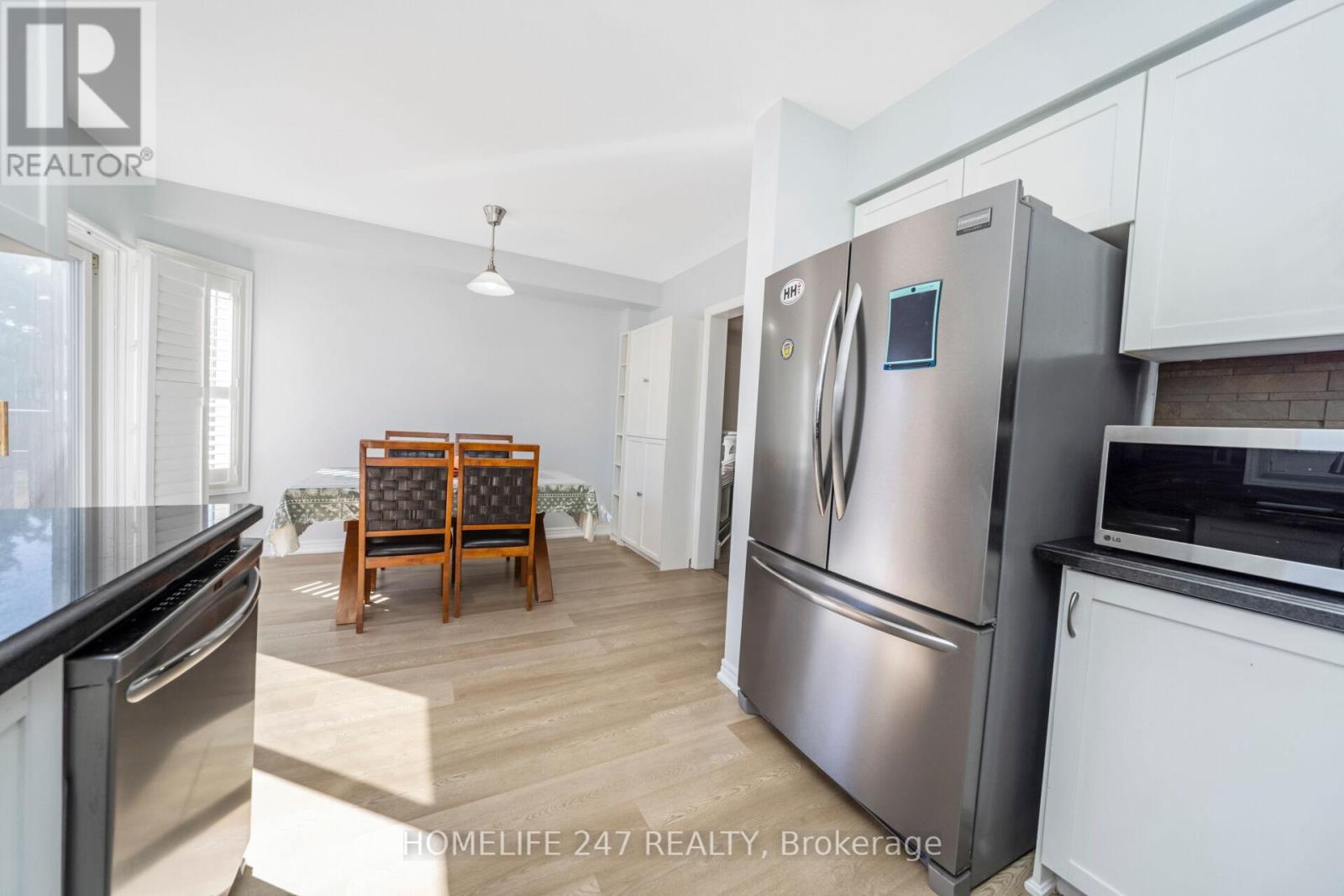 638 Madame Street, Mississauga, Ontario  L5W 1G6 - Photo 15 - W12470891