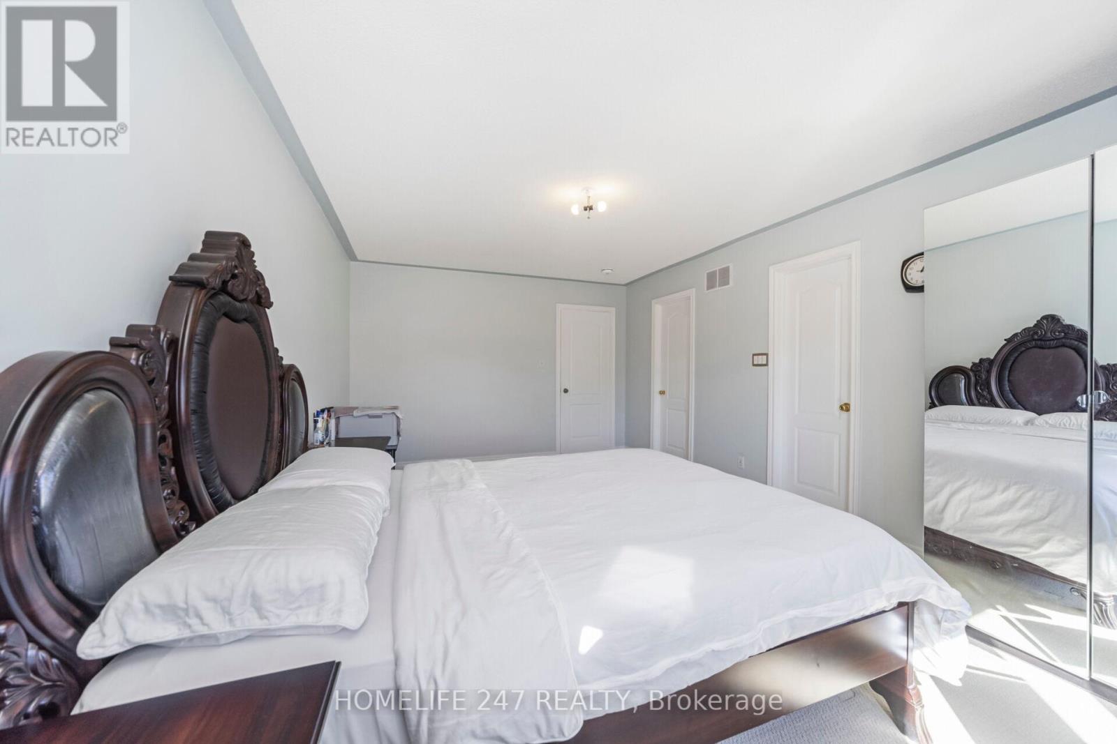 638 Madame Street, Mississauga, Ontario  L5W 1G6 - Photo 21 - W12470891