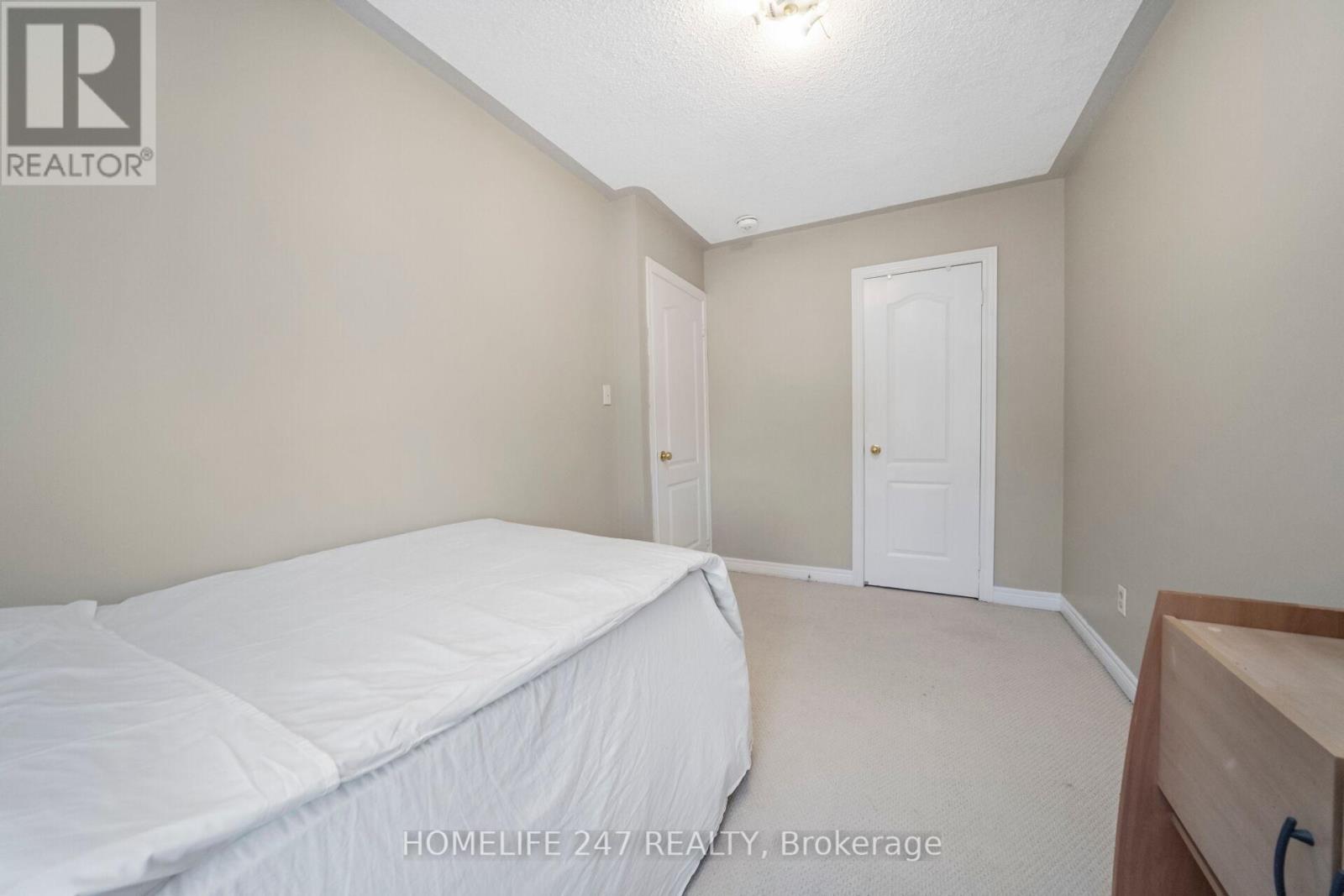 638 Madame Street, Mississauga, Ontario  L5W 1G6 - Photo 31 - W12470891