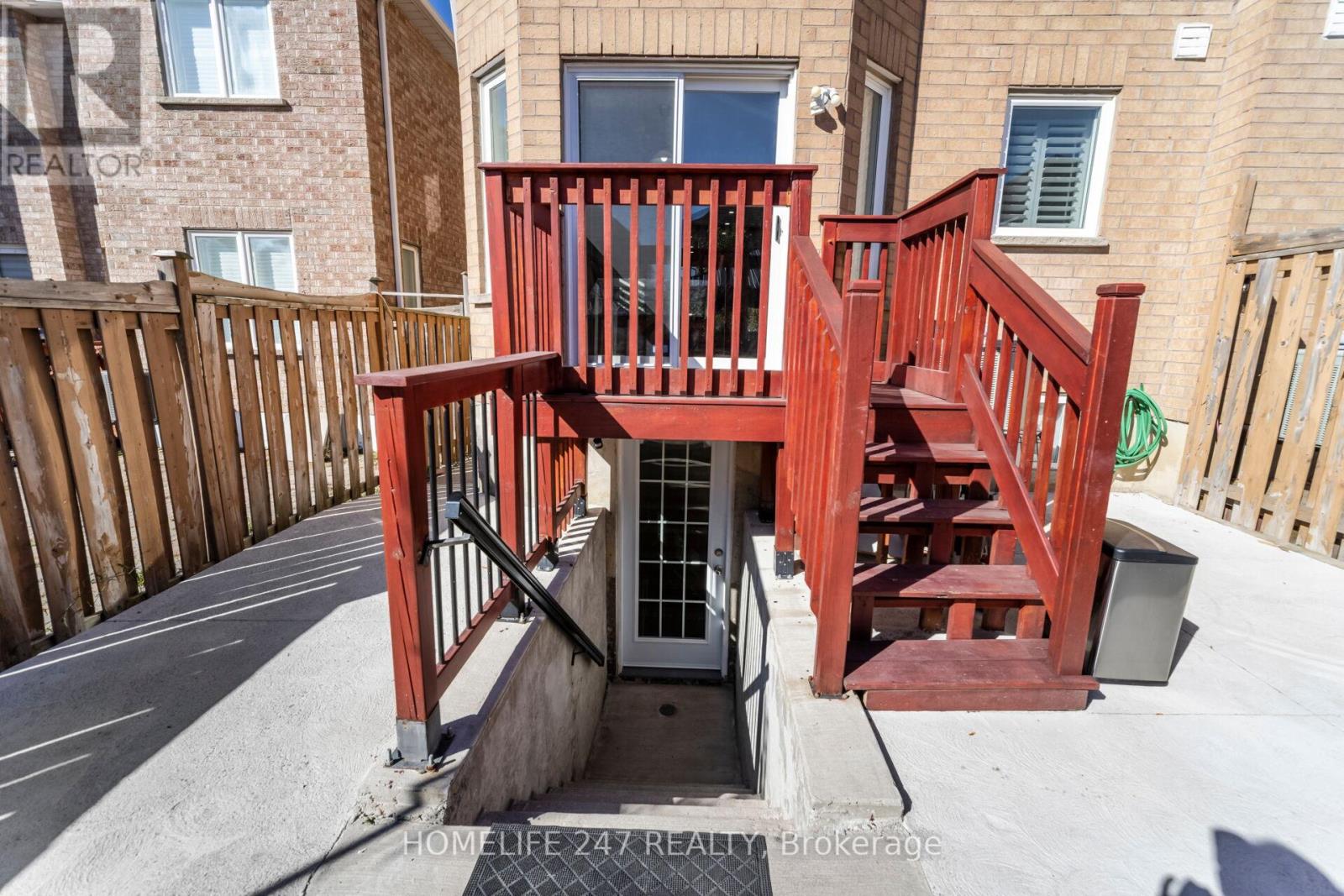 638 Madame Street, Mississauga, Ontario  L5W 1G6 - Photo 44 - W12470891