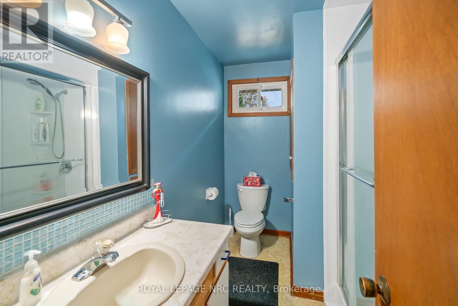 109 Mackan Street, Thorold, Ontario  L2V 1G5 - Photo 12 - X12470899