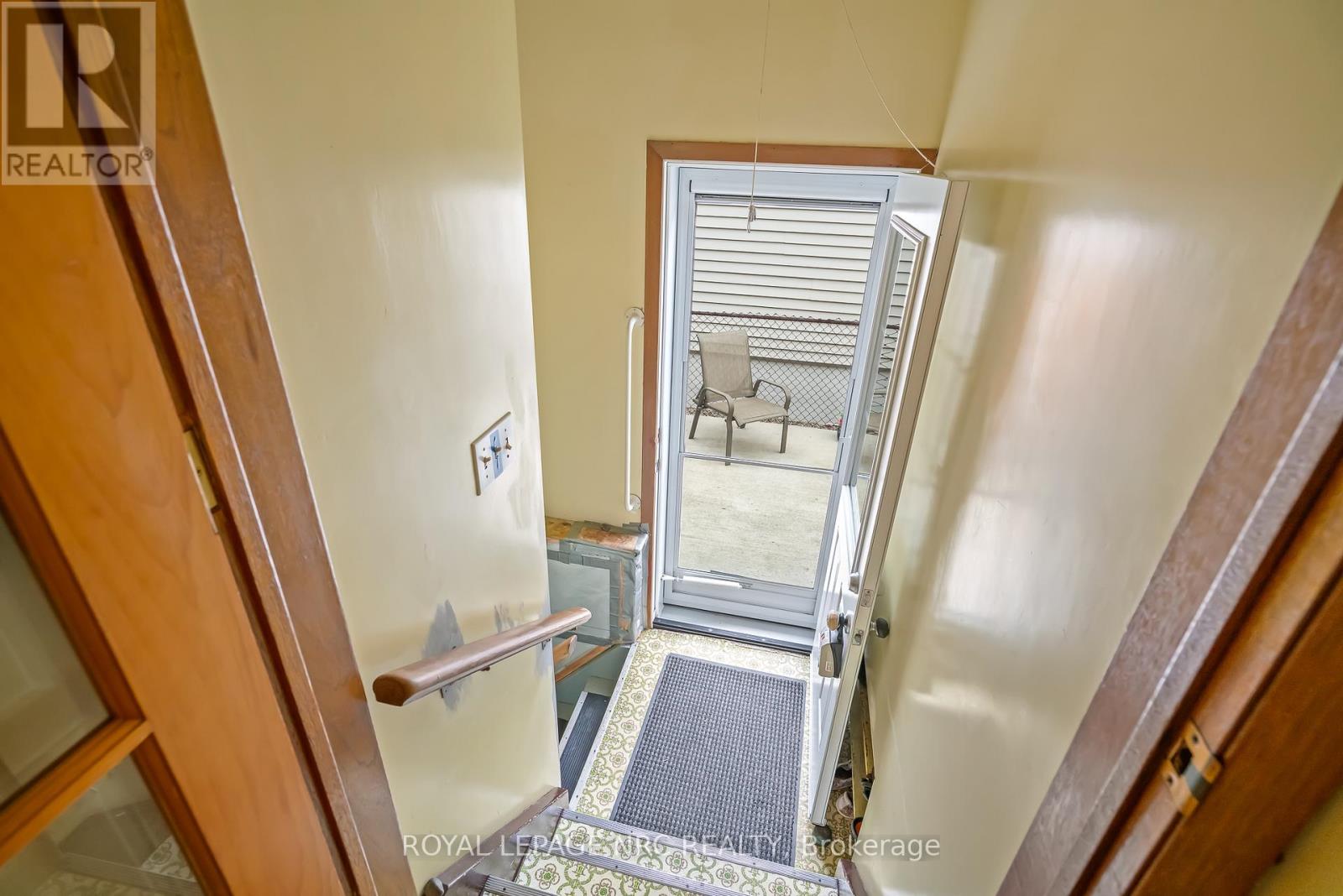 109 Mackan Street, Thorold, Ontario  L2V 1G5 - Photo 13 - X12470899