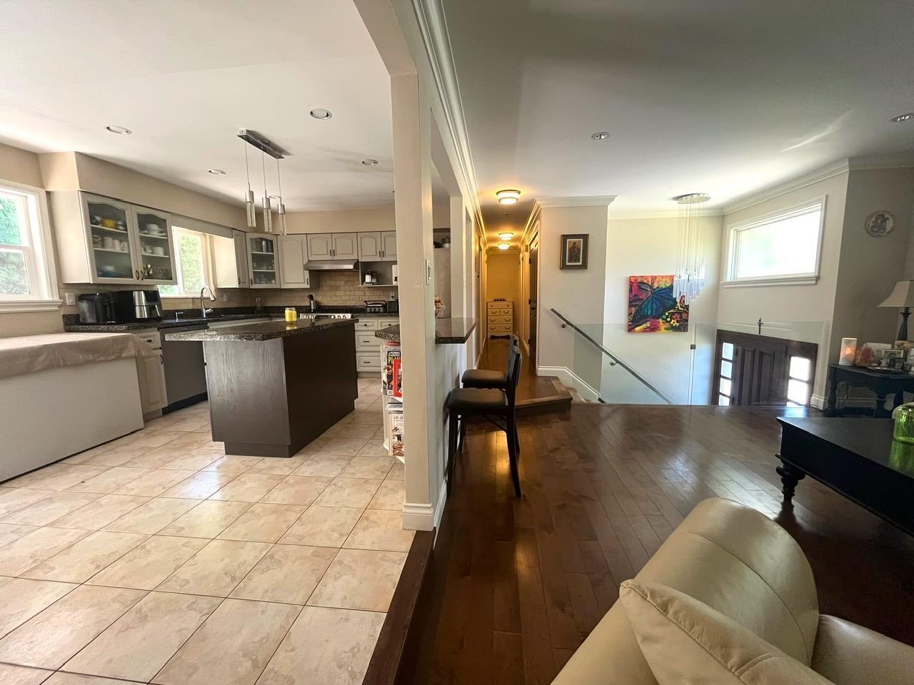 1901 Iris Place, Surrey, British Columbia  V4A 5E4 - Photo 12 - R2997317