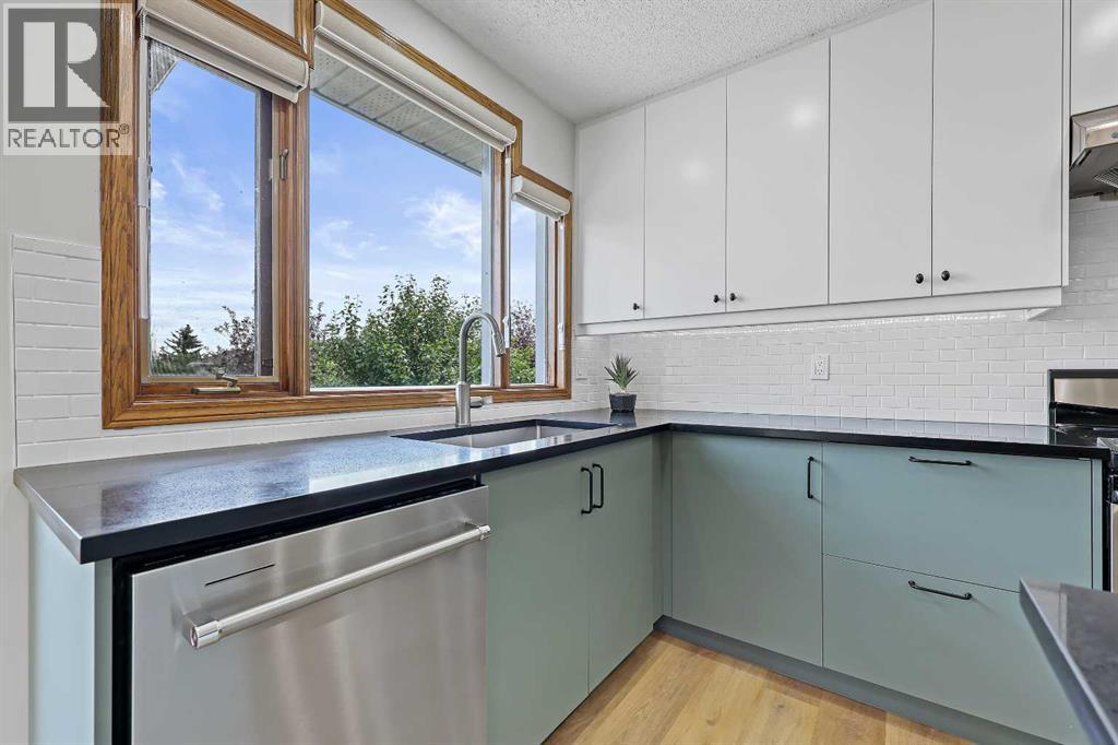 40 Edgebrook View Nw, Calgary, Alberta  T3A 5J9 - Photo 13 - A2242593