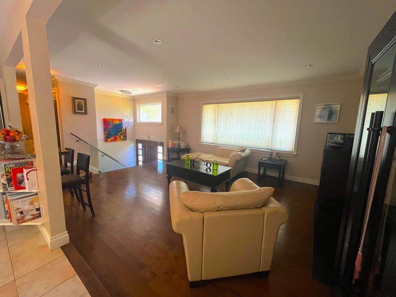 1901 Iris Place, Surrey, British Columbia  V4A 5E4 - Photo 5 - R2997317