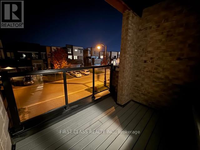 52 Helliwell Crescent, Richmond Hill, Ontario  L4E 1C7 - Photo 9 - N12470896